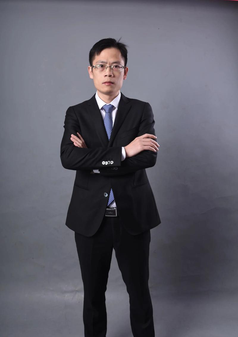 杨荣鑑 剧本与叙事策划总监